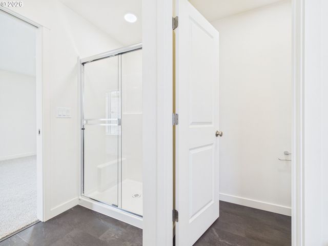 131 W 20TH Way, La Center, WA 98629