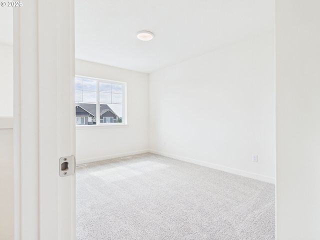 131 W 20TH Way, La Center, WA 98629
