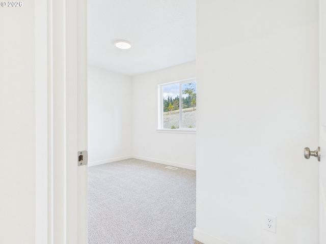 131 W 20TH Way, La Center, WA 98629
