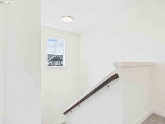 131 W 20TH Way, La Center, WA 98629