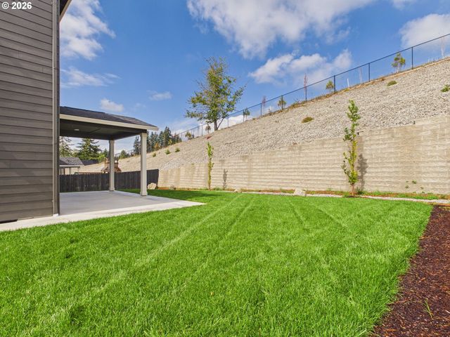 131 W 20TH Way, La Center, WA 98629
