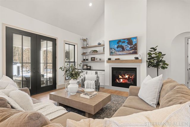 5467 Cline Road, Fruitport, MI 49415