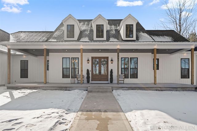 5467 Cline Road, Fruitport, MI 49415