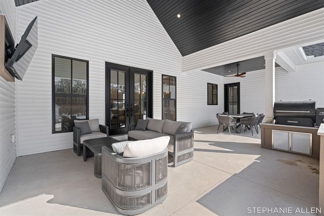 5467 Cline Road, Fruitport, MI 49415