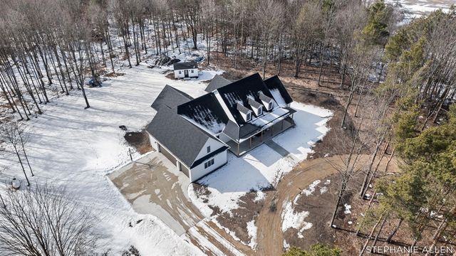 5467 Cline Road, Fruitport, MI 49415