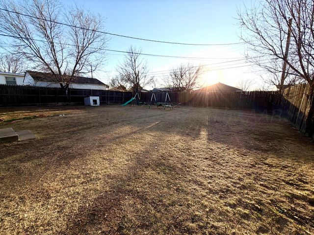 113 N WESTERN Street, Amarillo, TX 79106