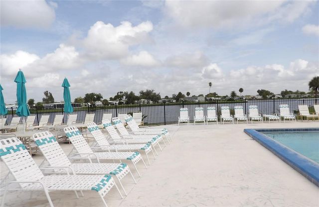 2860 PENGUIN LANE, Englewood, FL 34224