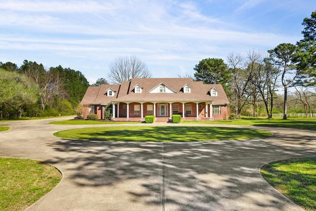 33 Plantation Acres Drive, Little Rock, AR 72210