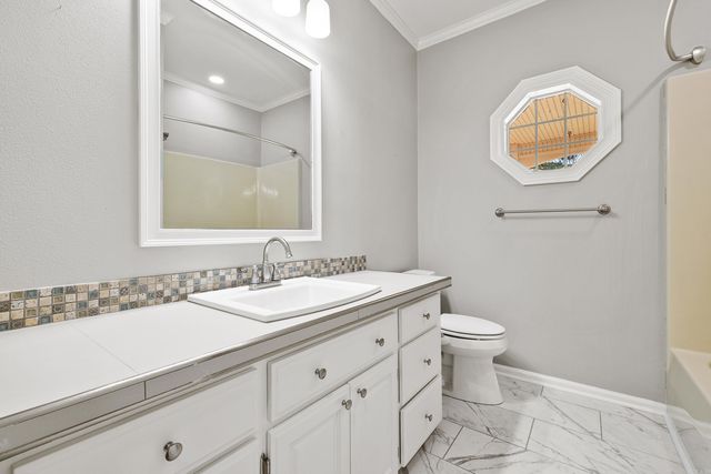 33 Plantation Acres Drive, Little Rock, AR 72210