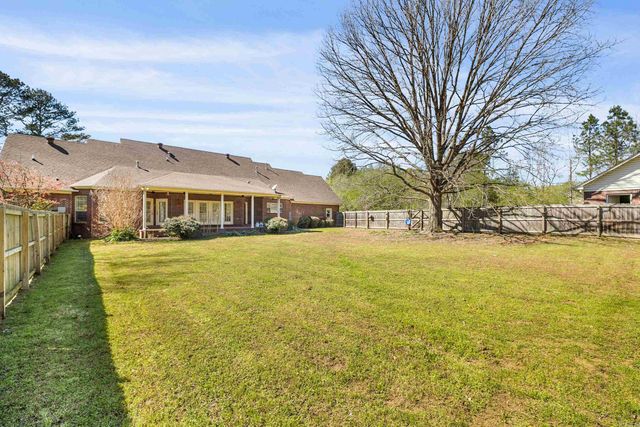 33 Plantation Acres Drive, Little Rock, AR 72210