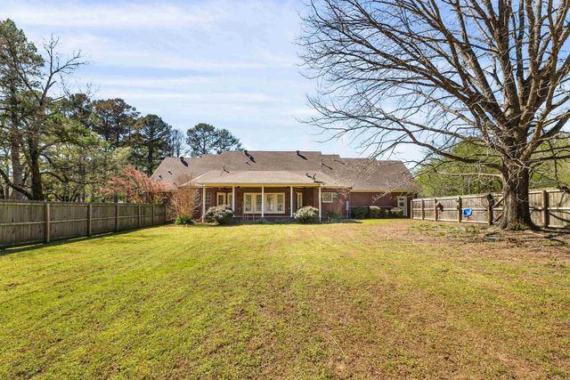 33 Plantation Acres Drive, Little Rock, AR 72210