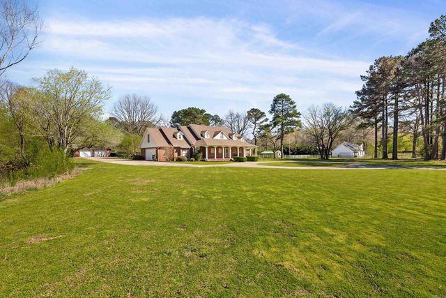 33 Plantation Acres Drive, Little Rock, AR 72210