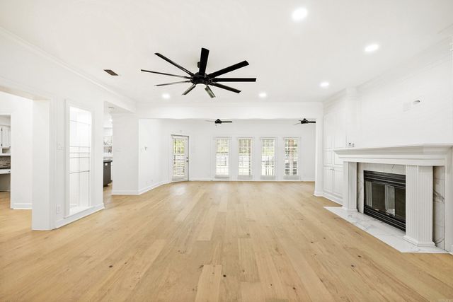 33 Plantation Acres Drive, Little Rock, AR 72210