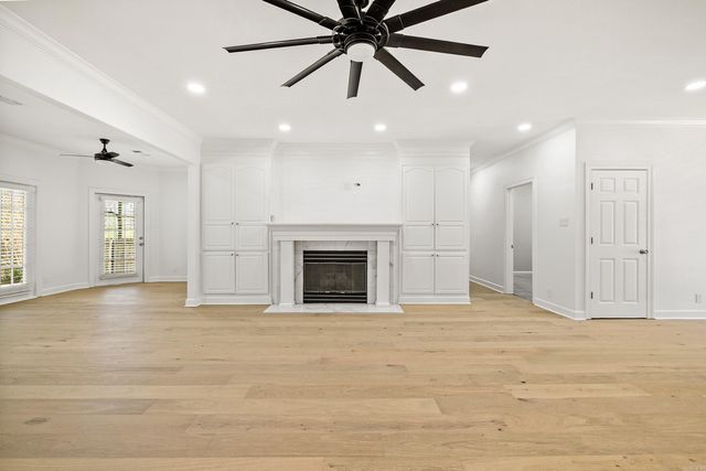 33 Plantation Acres Drive, Little Rock, AR 72210