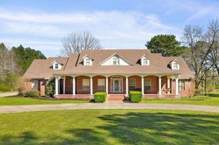 33 Plantation Acres Drive, Little Rock, AR 72210