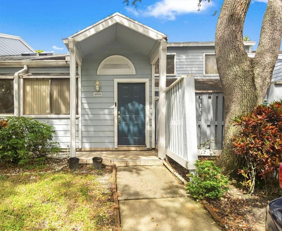 2035 Winners Circle, North Lauderdale, FL 33068