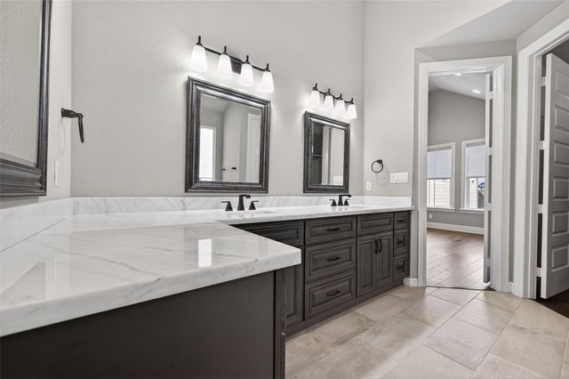 1429 W 21st Street, Houston, TX 77008