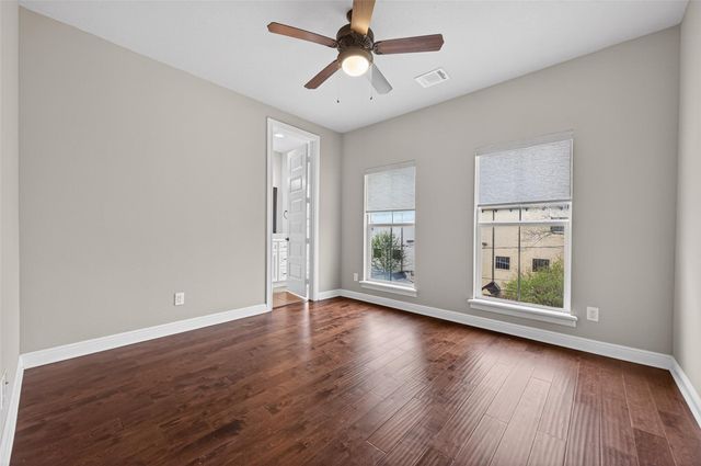 1429 W 21st Street, Houston, TX 77008