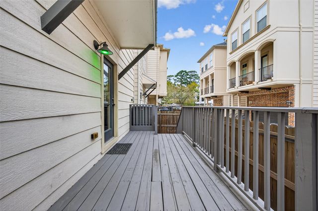 1429 W 21st Street, Houston, TX 77008