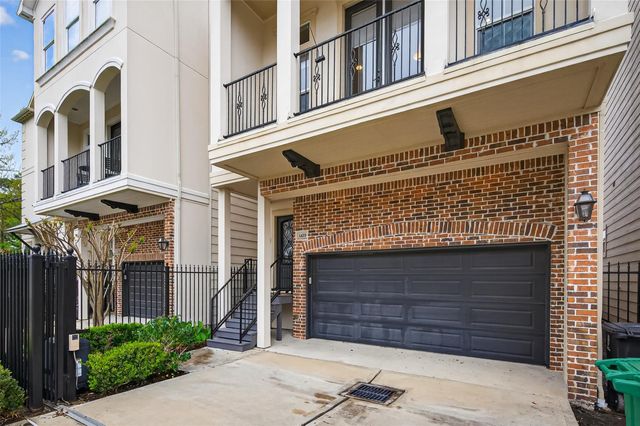 1429 W 21st Street, Houston, TX 77008