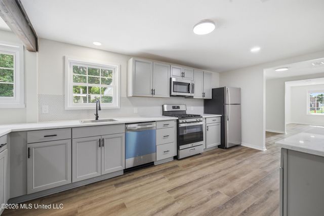2900 8th Avenue, Gulfport, MS 39501