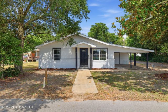 2900 8th Avenue, Gulfport, MS 39501