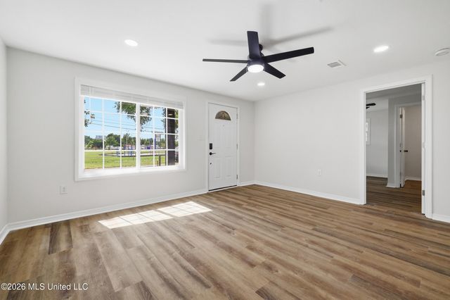 2900 8th Avenue, Gulfport, MS 39501