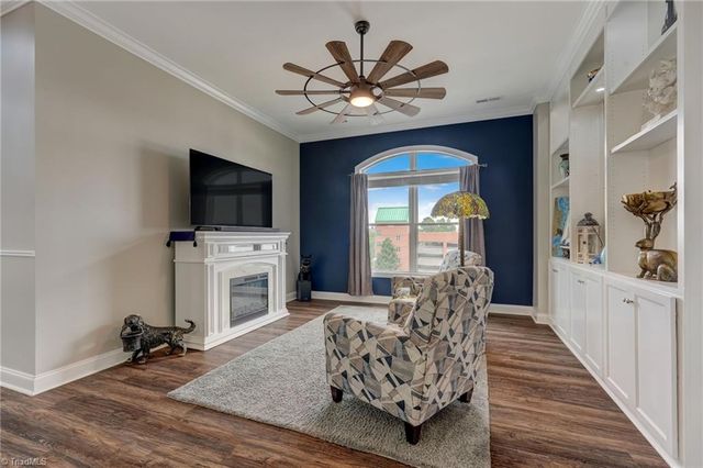 113 Church Street 305, Greensboro, NC 27401