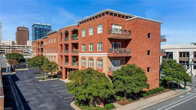 113 Church Street 305, Greensboro, NC 27401