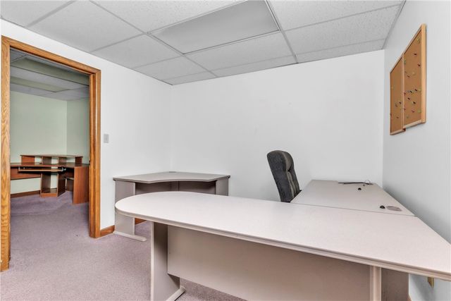 201 Mcknight Park Dr, Ross Twp, PA 15237