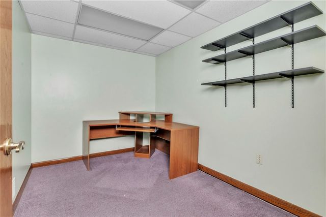 201 Mcknight Park Dr, Ross Twp, PA 15237