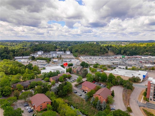 201 Mcknight Park Dr, Ross Twp, PA 15237