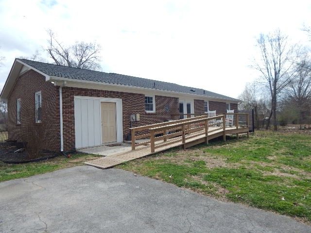 535 Highland Park Cir, Mcminnville, TN 37110