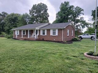 535 Highland Park Cir, Mcminnville, TN 37110