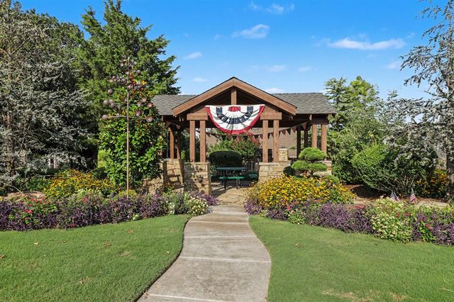 724 Blue Oak Way, Edmond, OK 73034