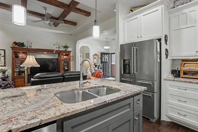 724 Blue Oak Way, Edmond, OK 73034
