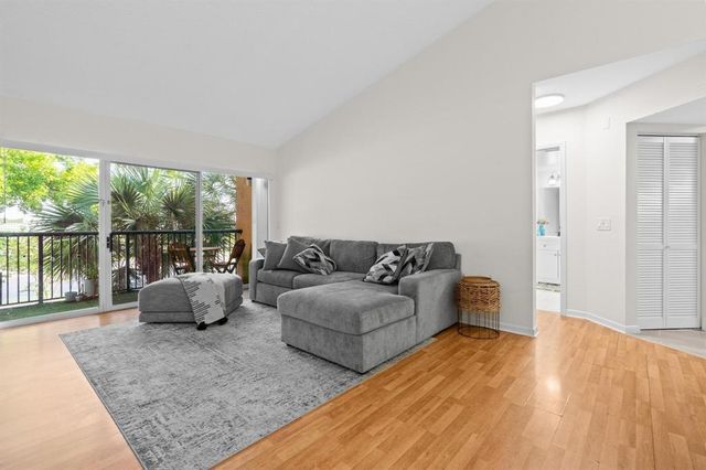 8851 S Wiles Rd 305, Coral Springs, FL 33067