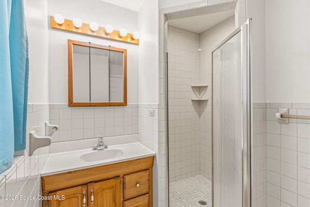 693 W Pine Road, Melbourne Village, FL 32904