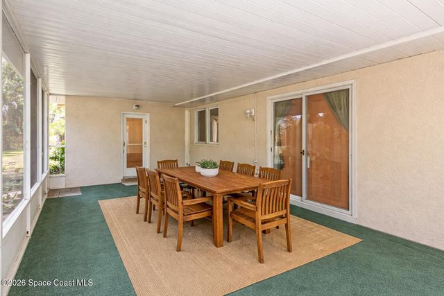 693 W Pine Road, Melbourne Village, FL 32904