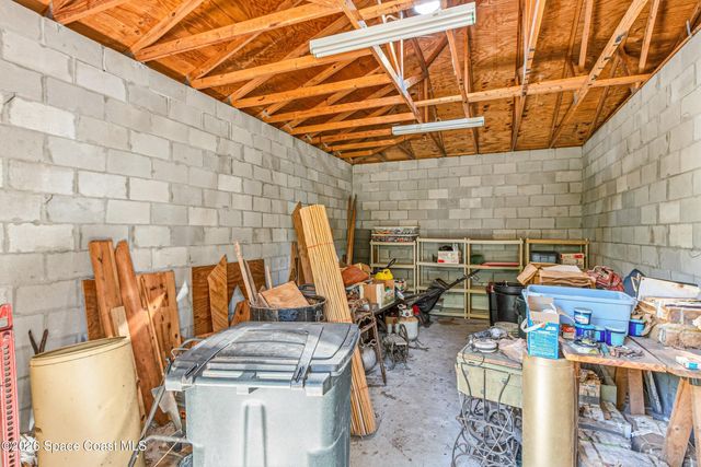 693 W Pine Road, Melbourne Village, FL 32904