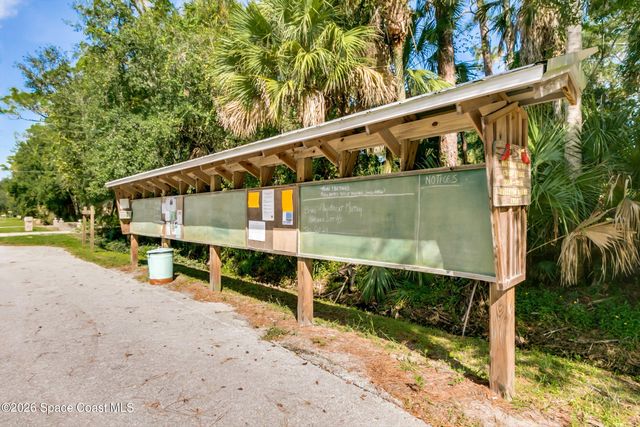 693 W Pine Road, Melbourne Village, FL 32904