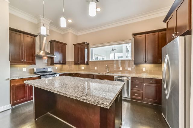 5635 Kiam Street C, Houston, TX 77007