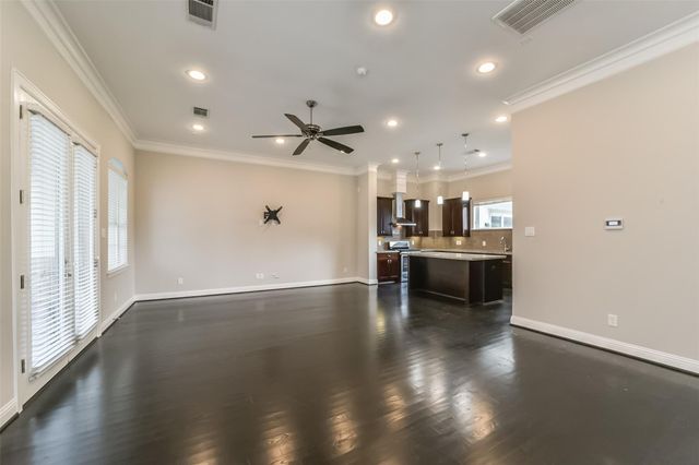5635 Kiam Street C, Houston, TX 77007