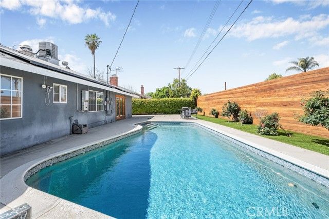 22627 Enadia Way, West Hills (los Angeles), CA 91307