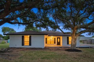 615 S 7th Street, La Porte, TX 77571