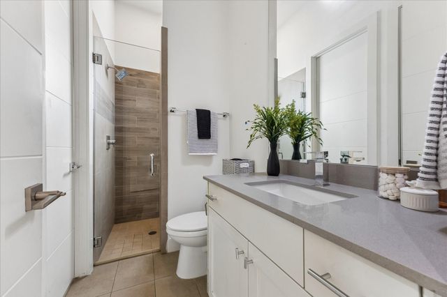 2004 Rosedale Street A, Houston, TX 77004