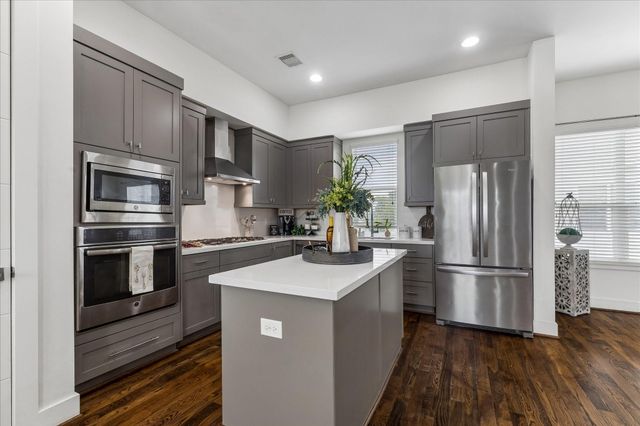 2004 Rosedale Street A, Houston, TX 77004