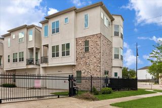 2004 Rosedale Street A, Houston, TX 77004