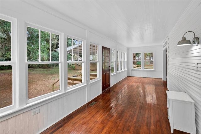 1401 Wayne Street, Darien, GA 31305