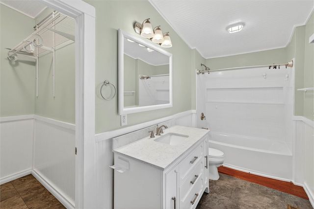 1401 Wayne Street, Darien, GA 31305